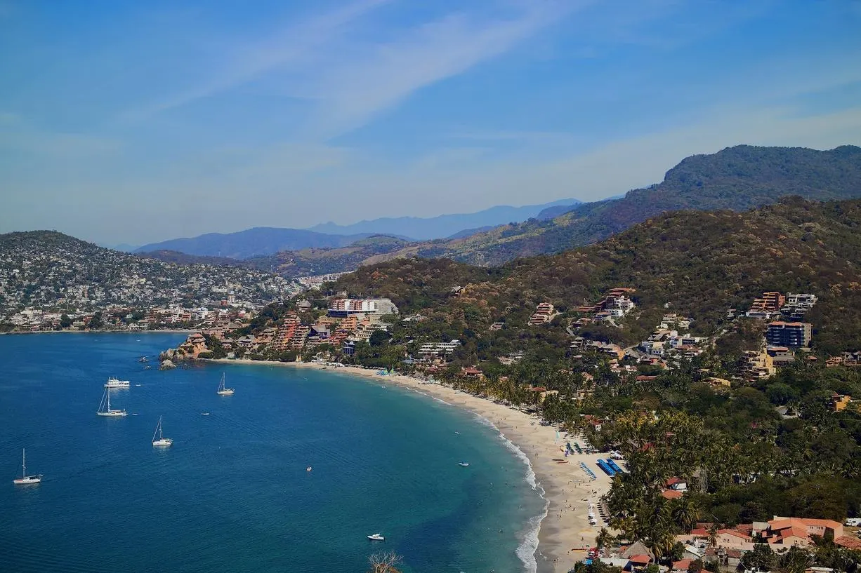 Zihuatanejo | Safe Executive Travel & Transport in Mexico